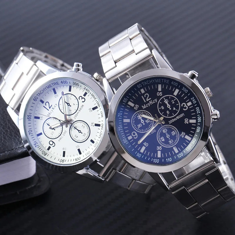 Modern Classic Quartz WristWatch